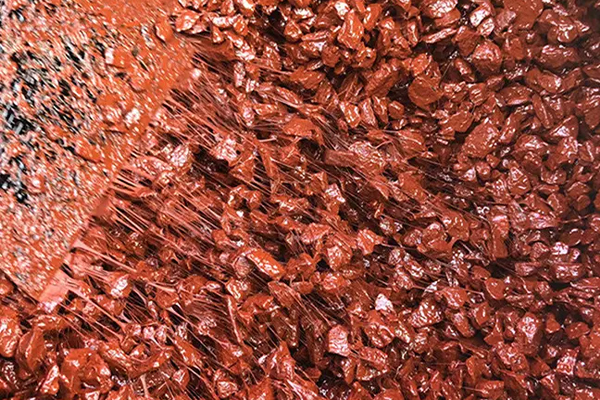 How does compound asphalt pigment improve the weather resistance of asphalt pavement?